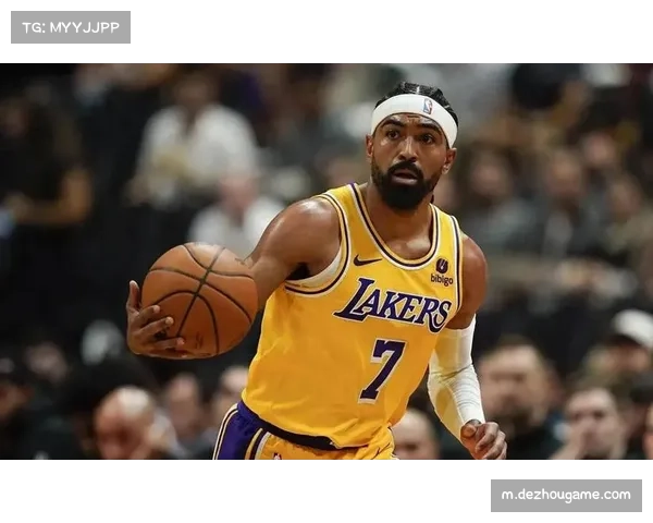 湖人队新闻:文森特因脚踝扭伤本场比赛将无法继续参赛